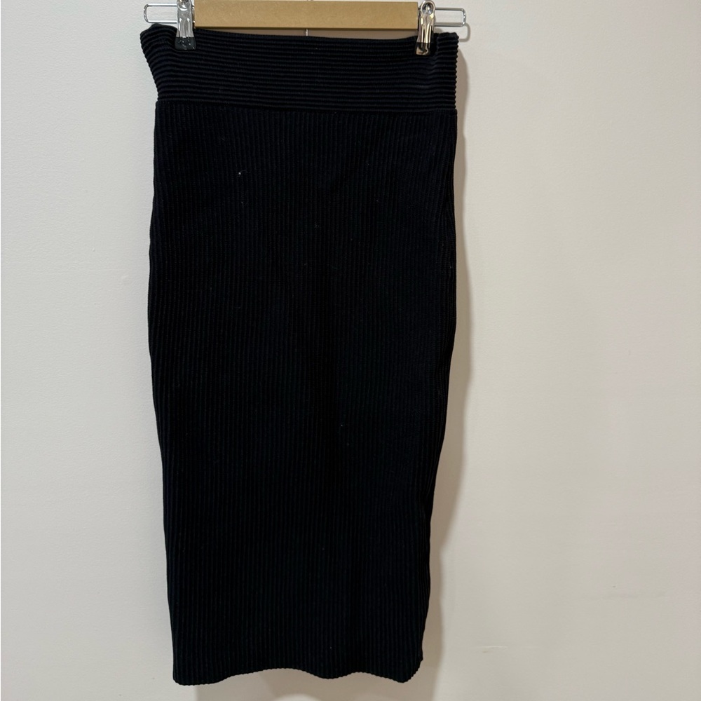 Forever 21 Black Textured Skirt